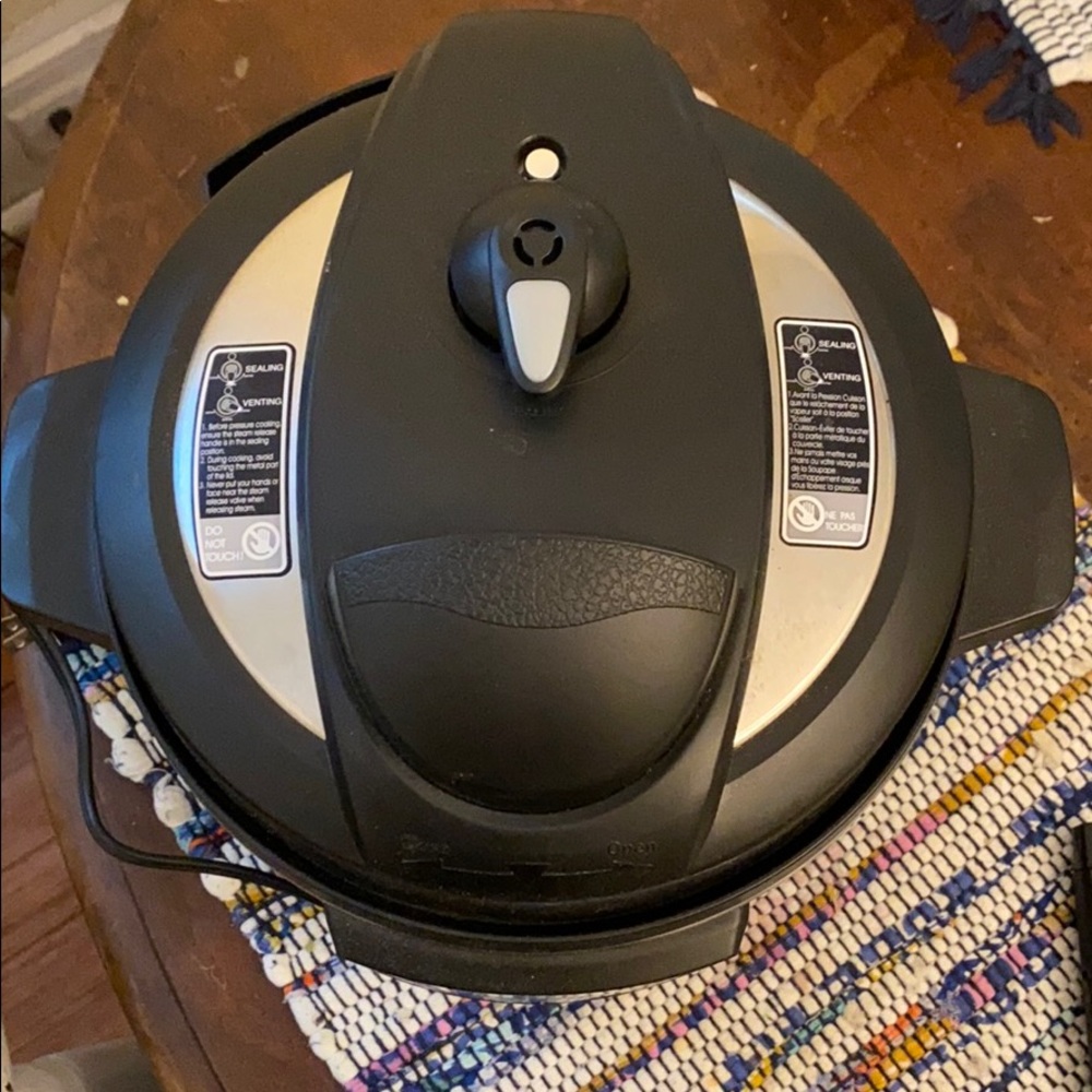 Instant Pot - Picture 2 of 2